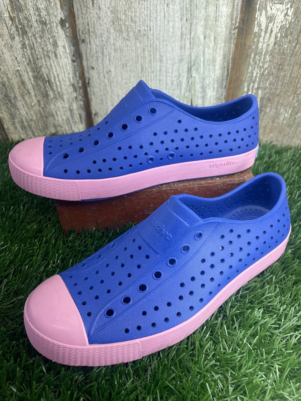 Native Jefferson Sugarlite Blue Chillberry Pink Slip On Shoes J5